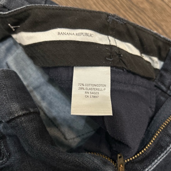 Banana Republic flare jeans - Picture 5 of 9